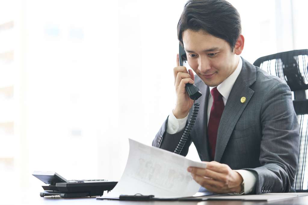 交通事故示談交渉で弁護士が出てきた場合の対応と出てくる3つの理由