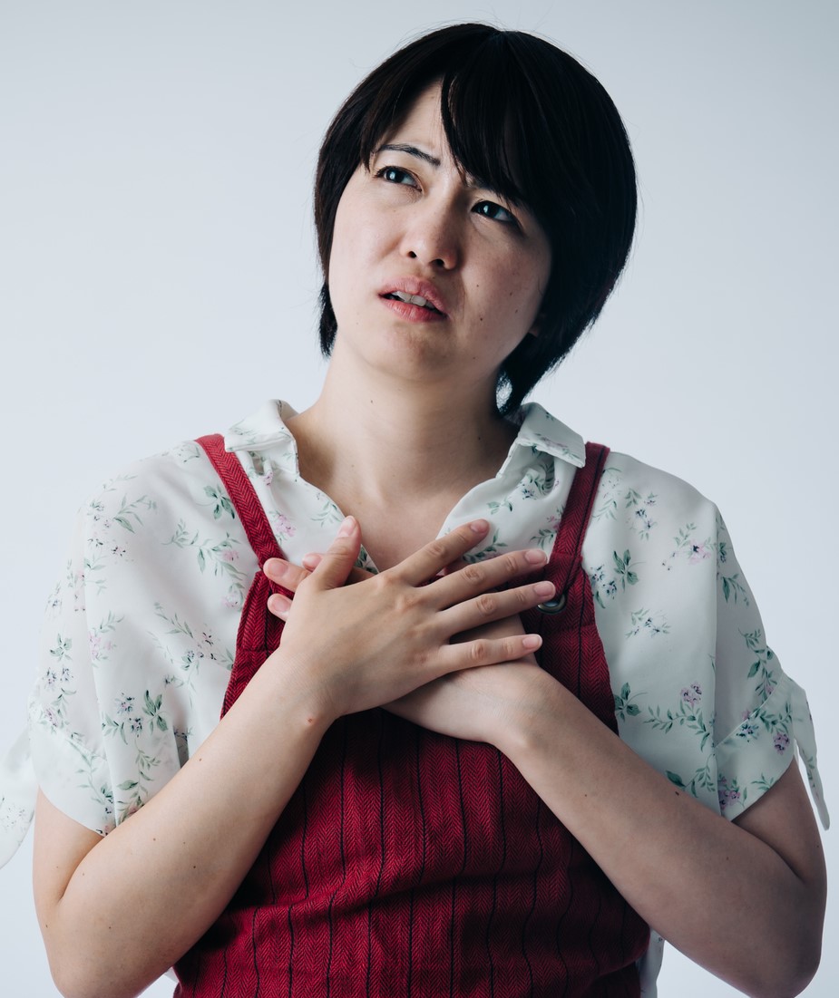 心配する女性