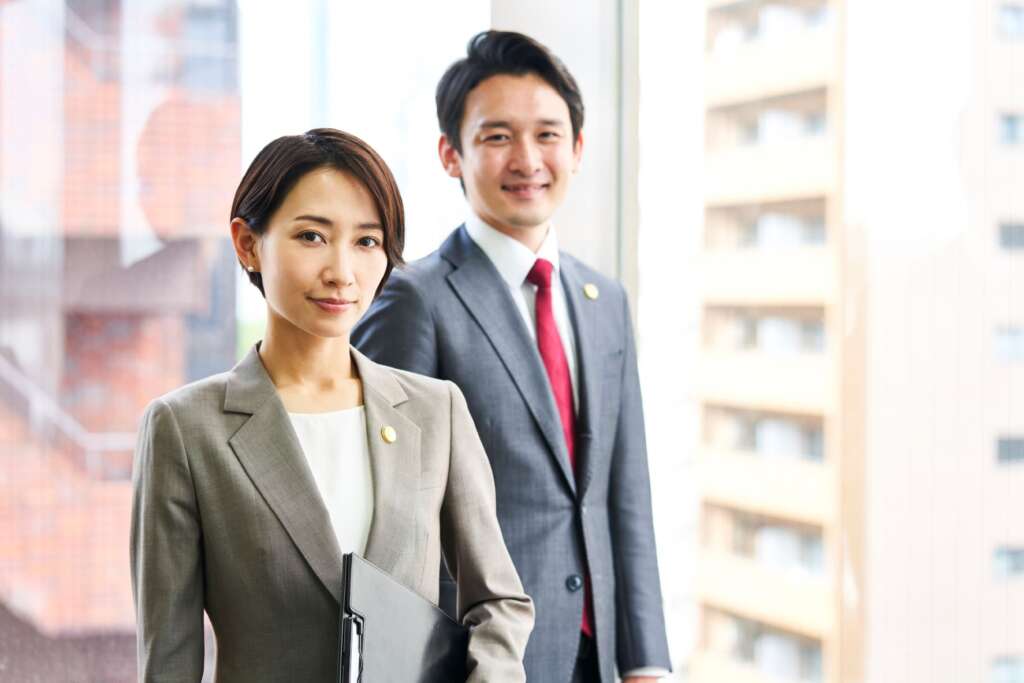 2人の弁護士